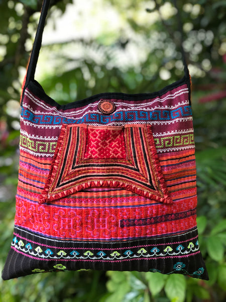 TRIBAL COTTON HANDBAG