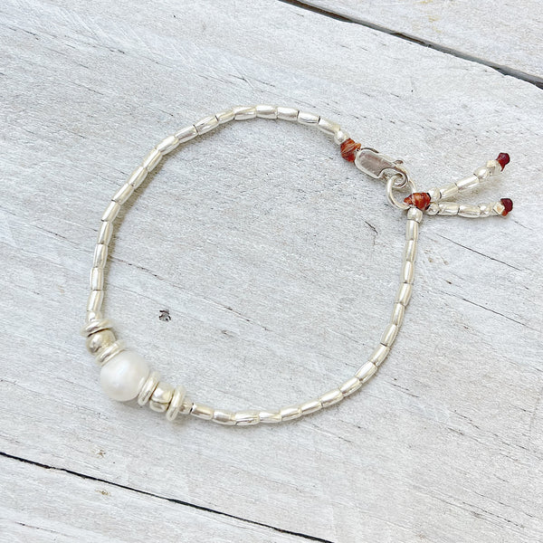 PETITE PEARL BRACELET