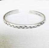 LEAF ENGRAVED CUFF BANGLE