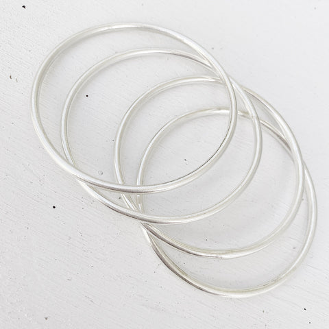 SIMPLE SILVER SOLID BANGLE 65mm