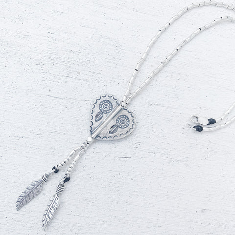 INDIAN FEATHER SILVER NECKLACE