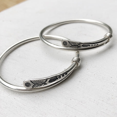 ADJUSTABLE BANGLE SMALL 49MM-58MM