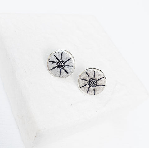 SILVER SUN STUDS